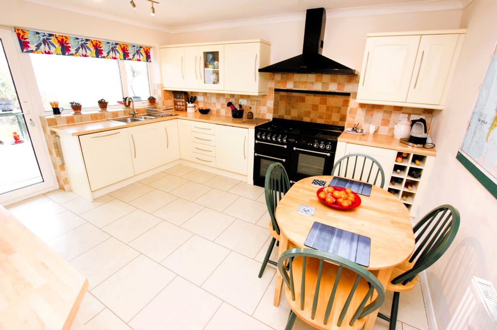 Property photo 2 of 10 Picture No. 02