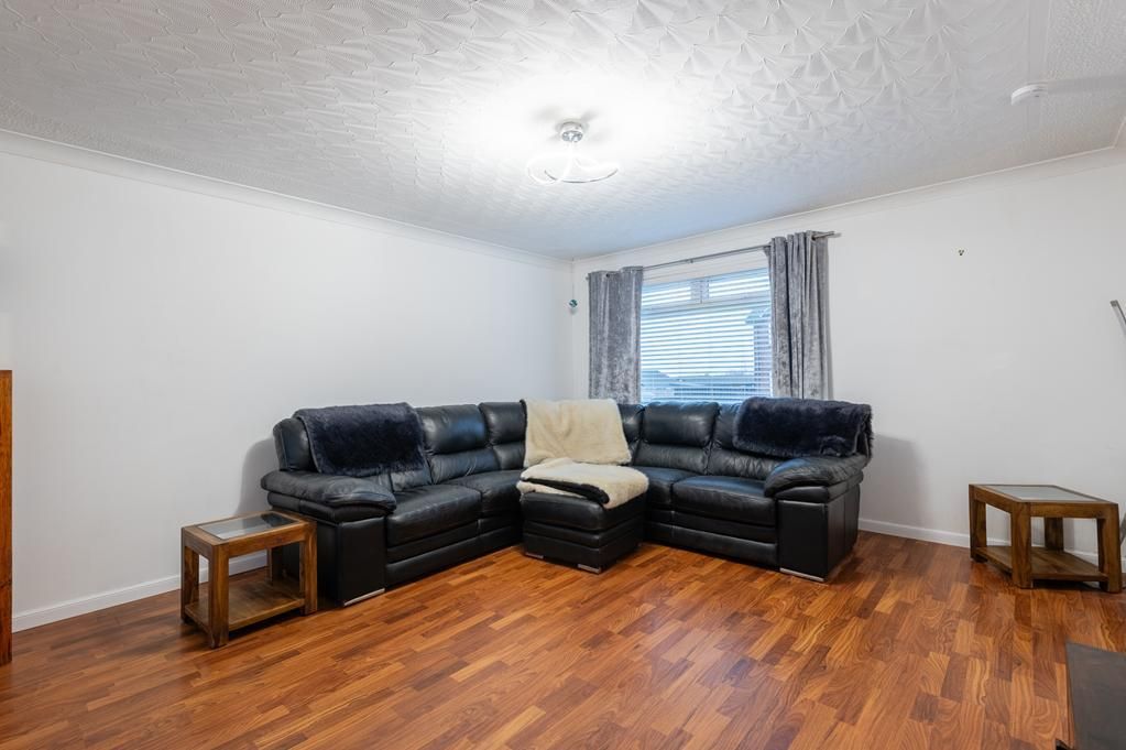 Property photo 3 of 20 Lev1403Pem Lounge.Jpg