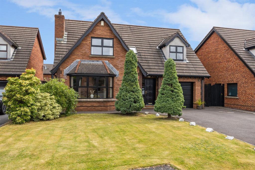 Property photo 1 of 35 9 Edengrove Park 39.Jpg