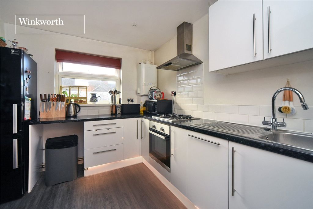 Property photo 3 of 18 Picture No. 12