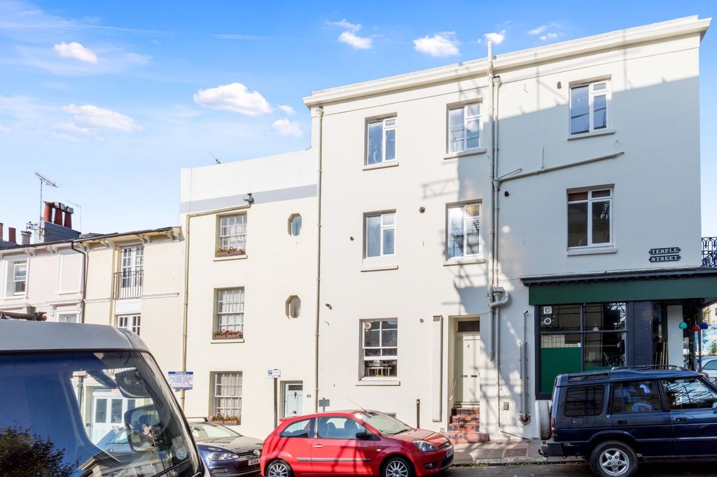 Additional image 12 of 5 bed shared accommodation to rentMontpelier Place, Brighton BN1