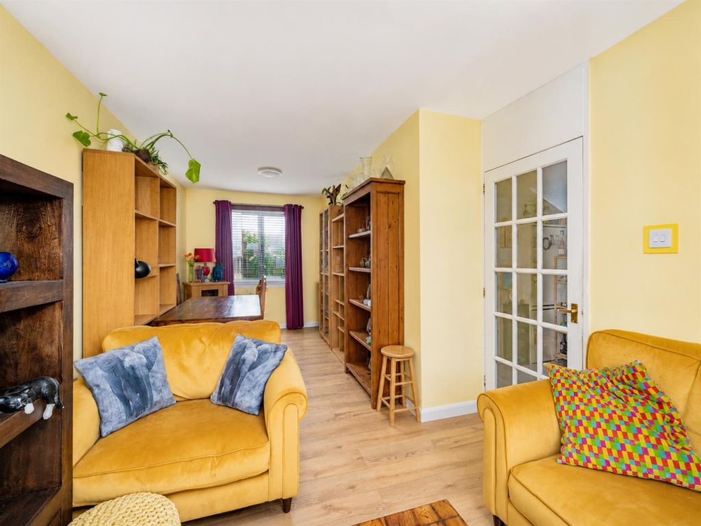 Property photo 3 of 14 4 Whitfield Avenue Dundee-4.Jpg