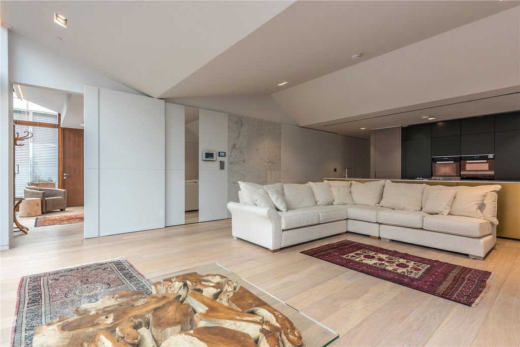 Property photo 2 of 14 Reception Room