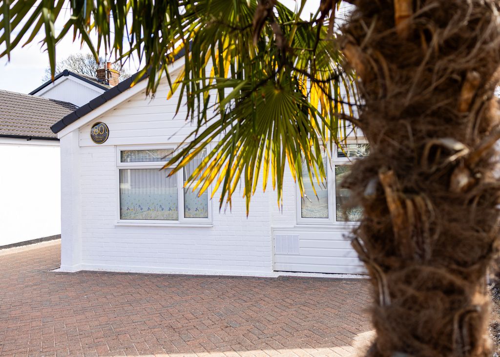Property photo 2 of 34