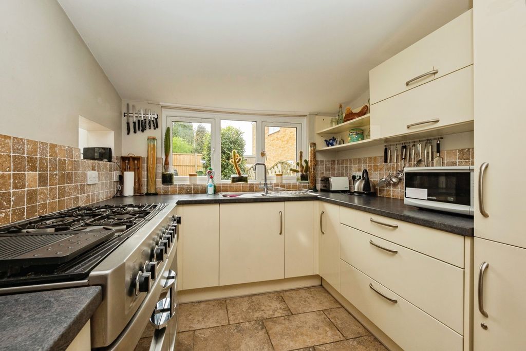 Property photo 3 of 20 Pbox-Img.Jpg