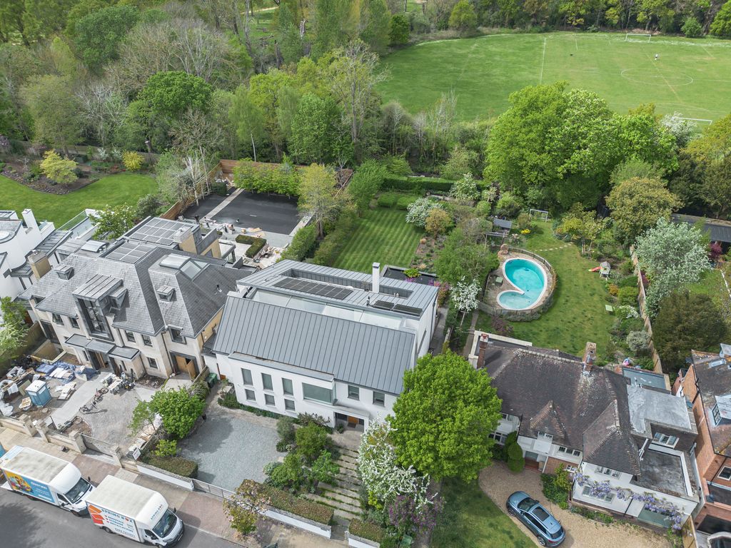 Property photo 2 of 46