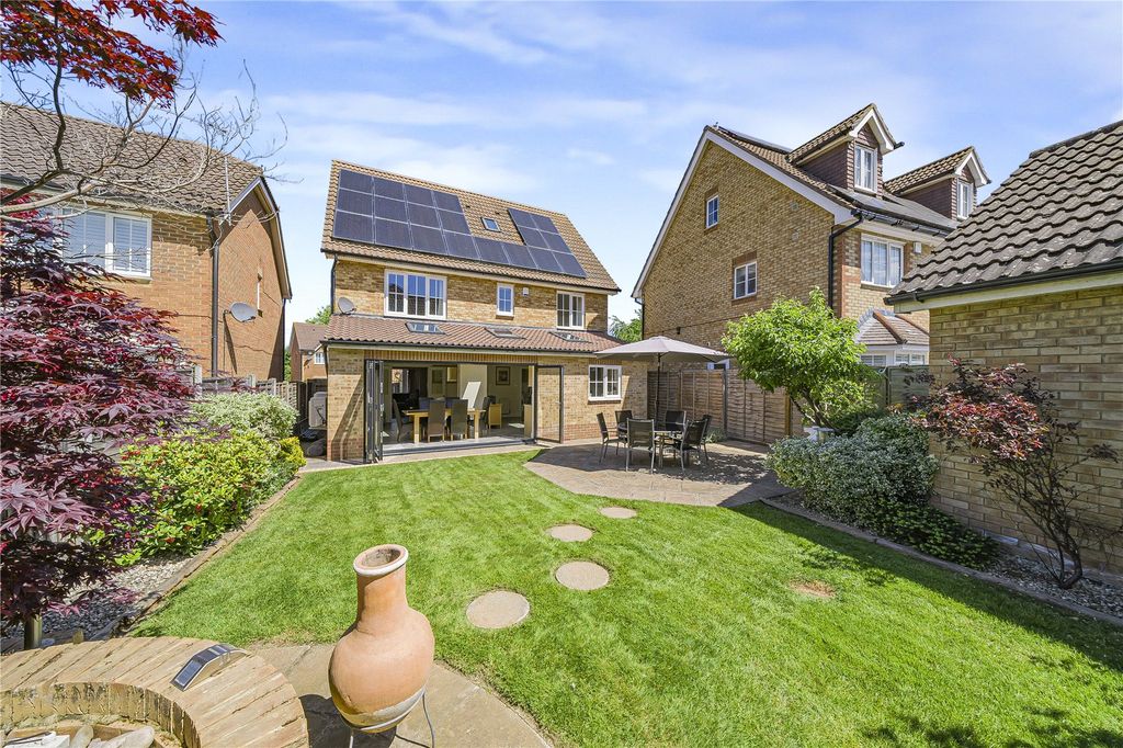 Additional image 37 of 5 bed detached house for saleCortland Close, Crayford, Kent DA1