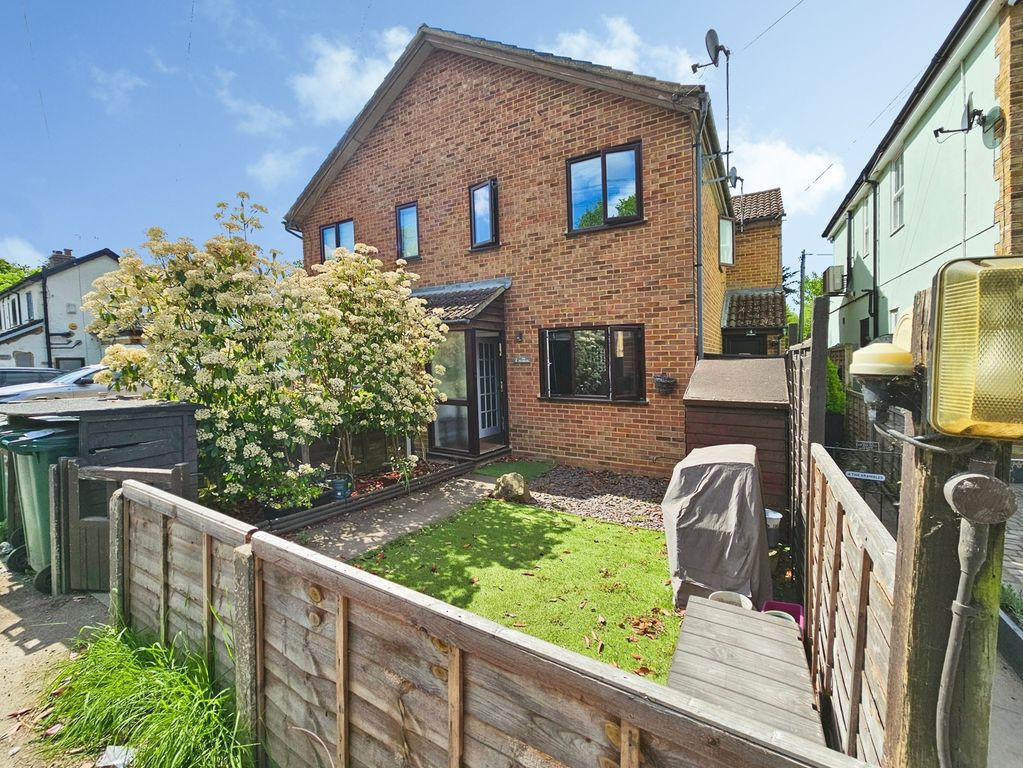 Property photo 1 of 8 Exterior