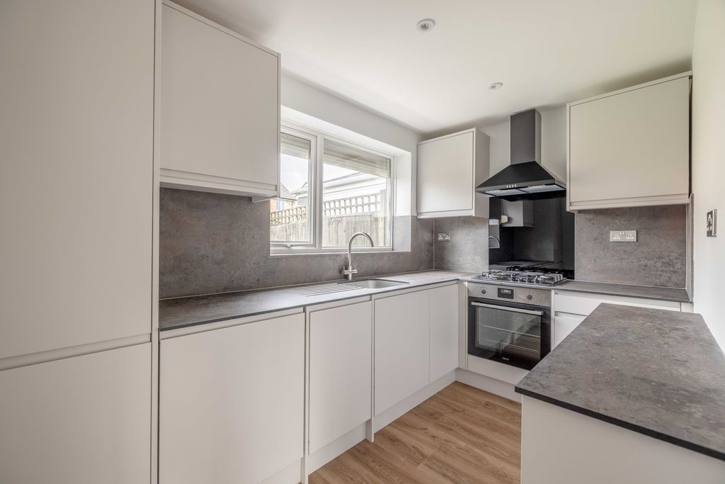 Property photo 3 of 11 22Rhw (4 Of 13)