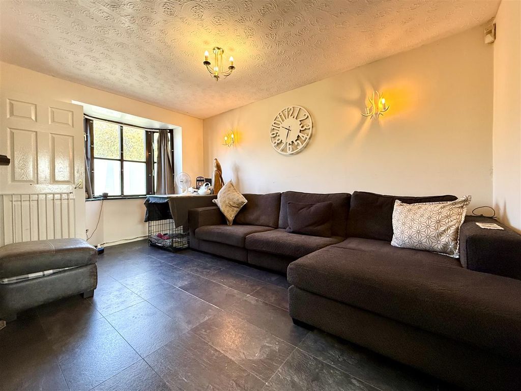 Property photo 2 of 14 2