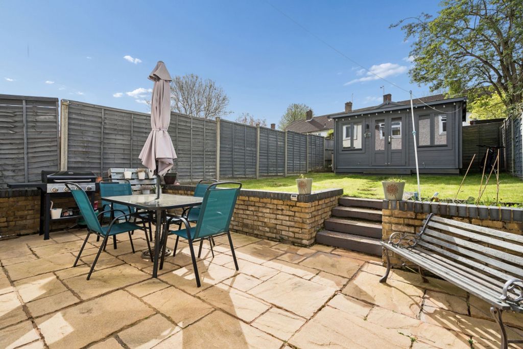 Property photo 3 of 21