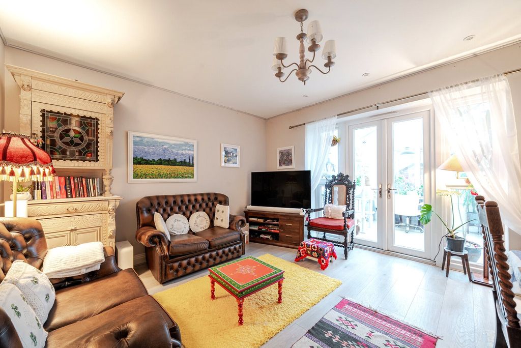 Property photo 3 of 15 Picture No. 13