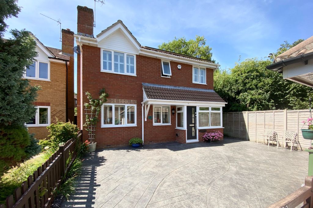 Property photo 1 of 17 Front