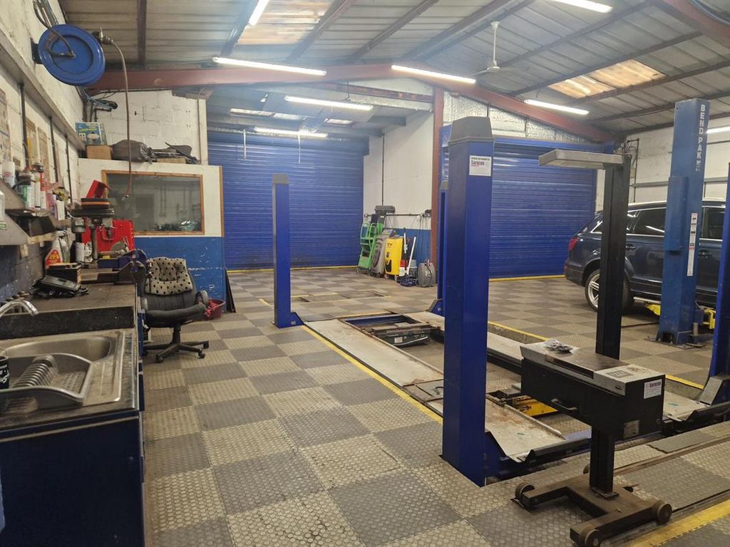 Property photo 2 of 2 Photo