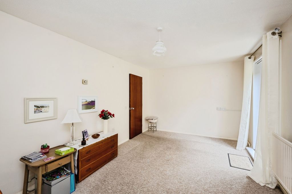 Property photo 3 of 19 Pbox-Img.Jpg
