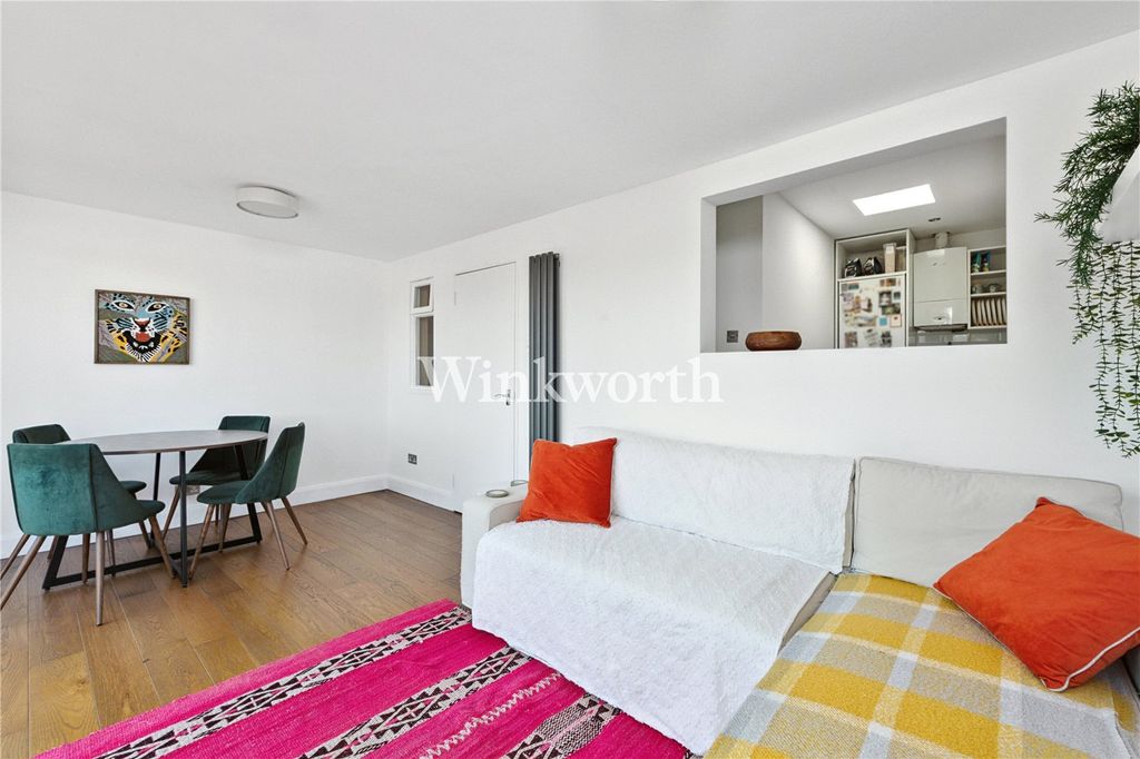 Property photo 3 of 22 Picture No. 07