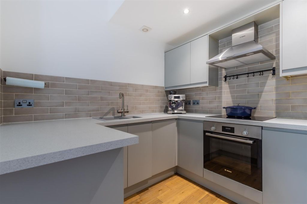 Property photo 3 of 15 42A (2 Of 15).Jpg