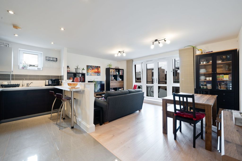 Property photo 3 of 16