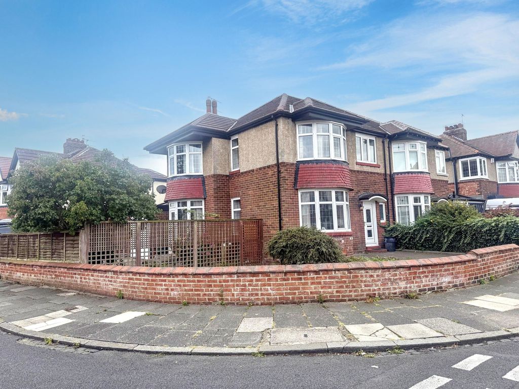 Property photo 2 of 31
