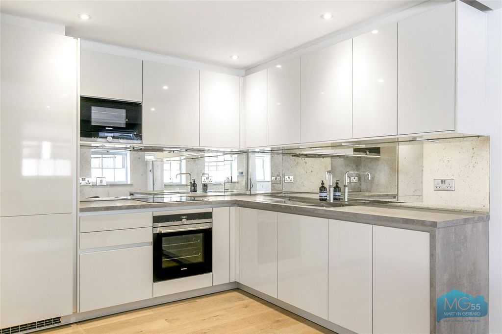 Property photo 1 of 14 Picture No. 17