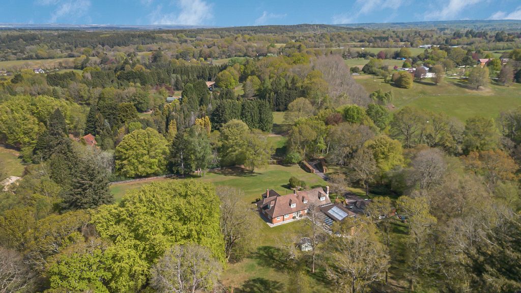 Additional image 7 of 5 bed detached house for saleSt Patricks Lane, Liss, Hampshire GU33
