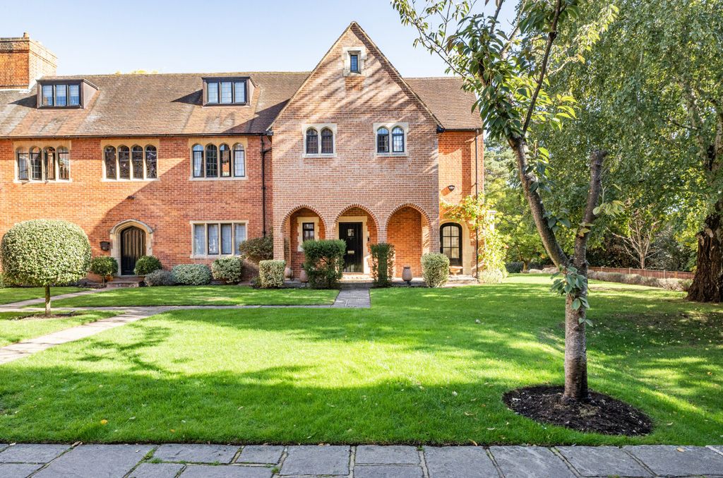 Property photo 1 of 31 1361822-2-68E3A4d...