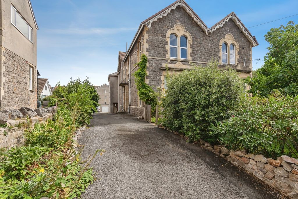 Property photo 1 of 23 Pbox-Img.Jpg