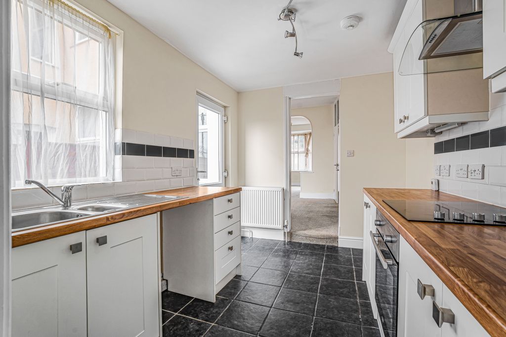 Property photo 3 of 24 16_70946