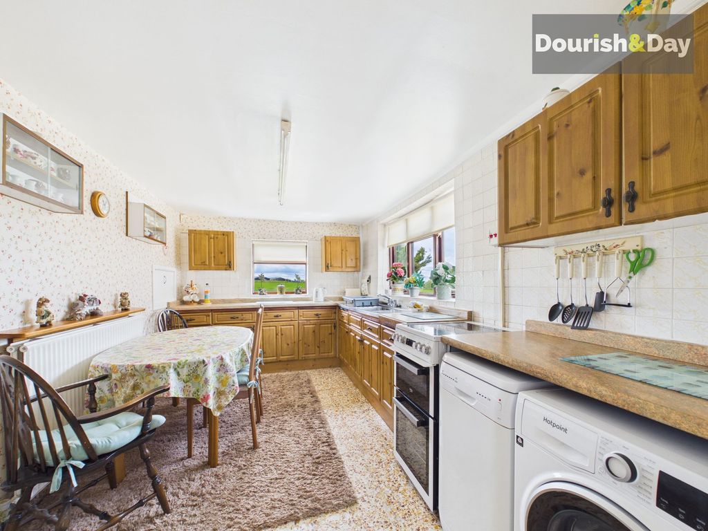 Property photo 3 of 30