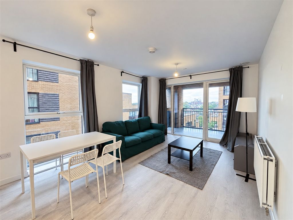 Property photo 1 of 11