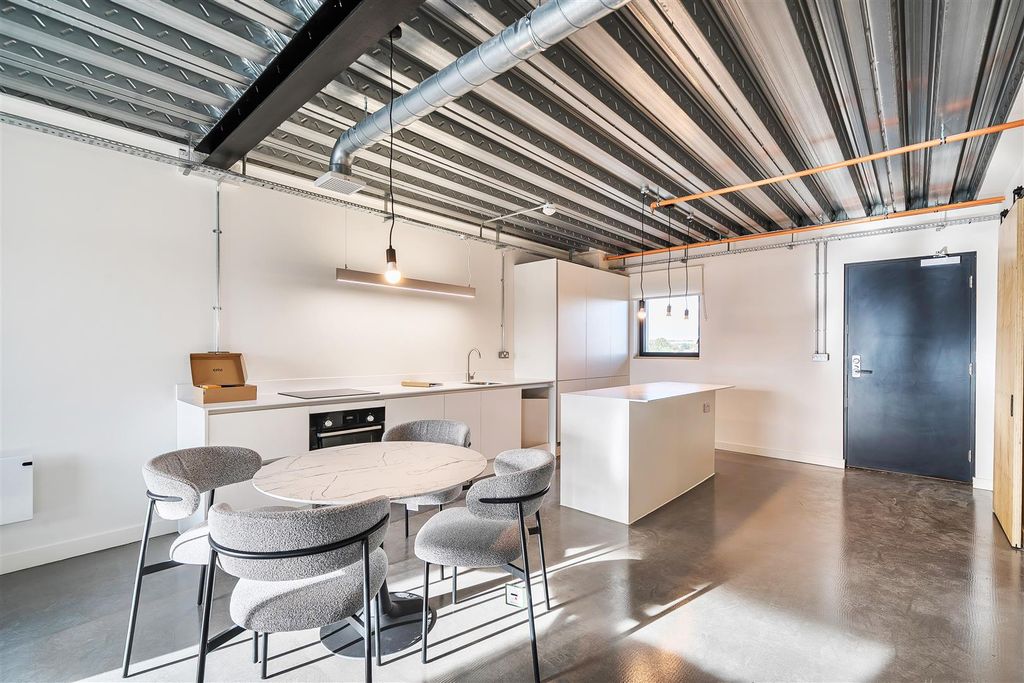 Property photo 1 of 12 1350223-4-68c05A9Cb1F5c.Jpg