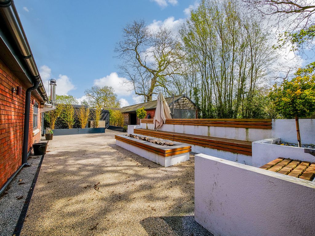 Additional image 48 of 6 bed detached house for saleWithybrook Road Bulkington Bedworth, Warwickshire CV12
