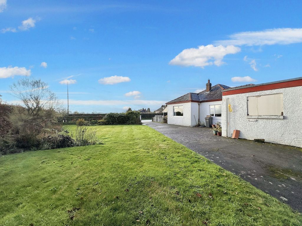 Property photo 2 of 15 Garden