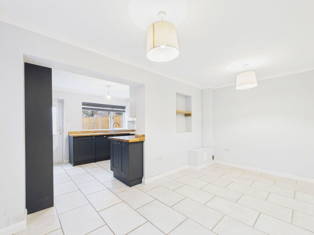 Property photo 3 of 31