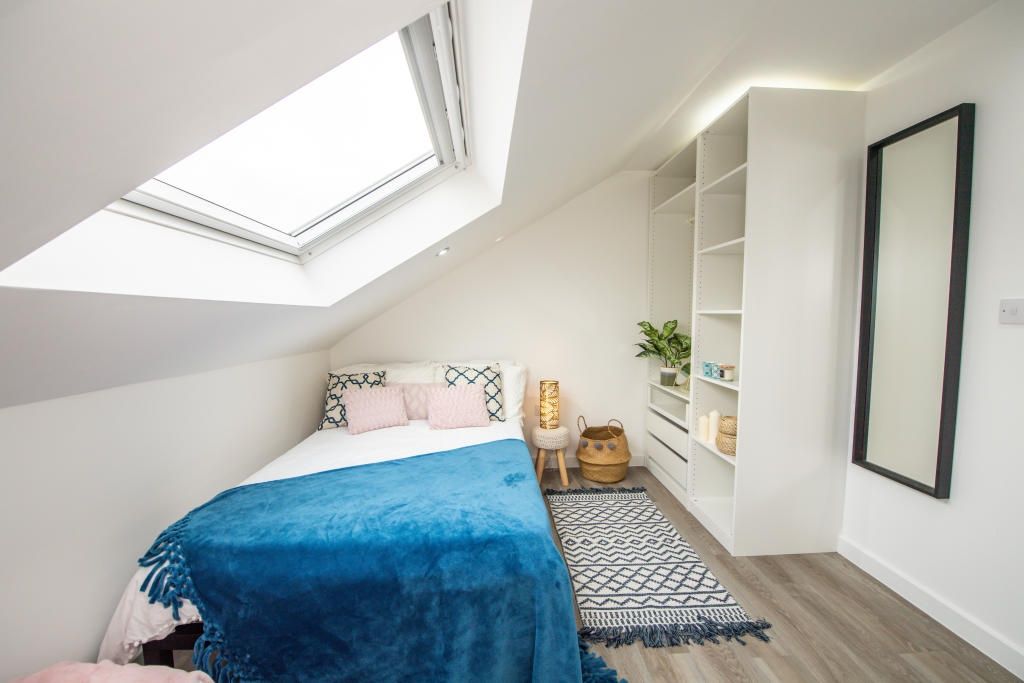 Property photo 1 of 13 A Bright And Welcoming Double Bedroom Featuring A ...