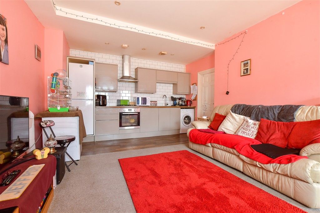 Property photo 3 of 8 Kitchen/ Living Room