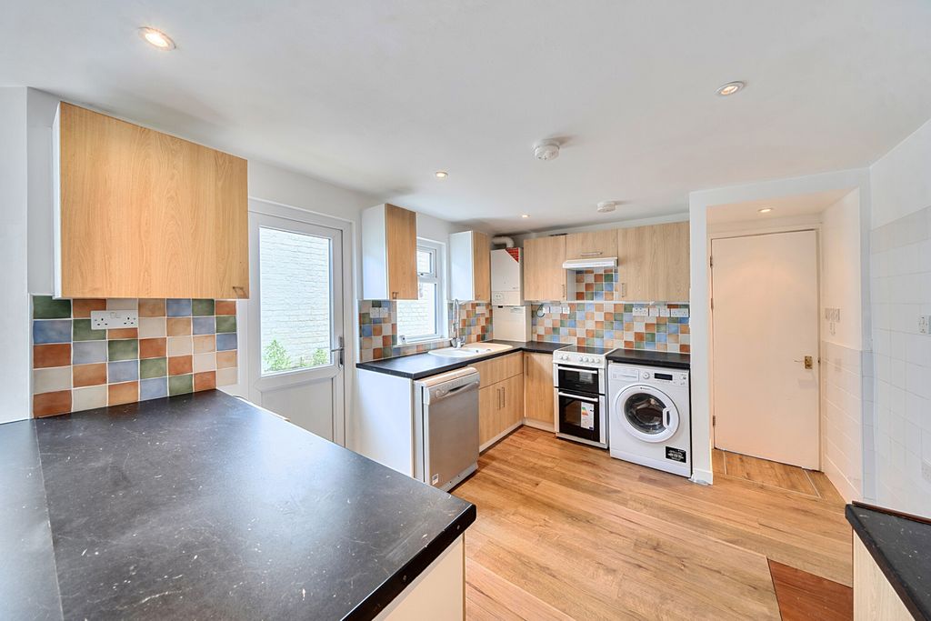 Property photo 2 of 20 1436896-19-69Ca87...