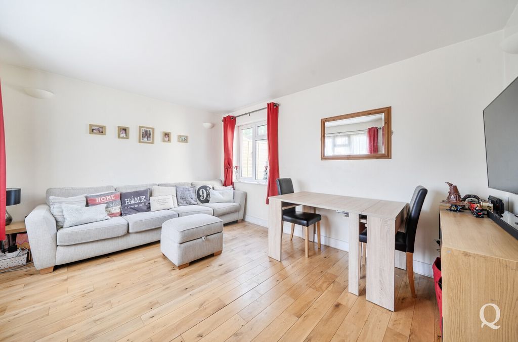 Property photo 3 of 22 A367002d-A1Ec-438...