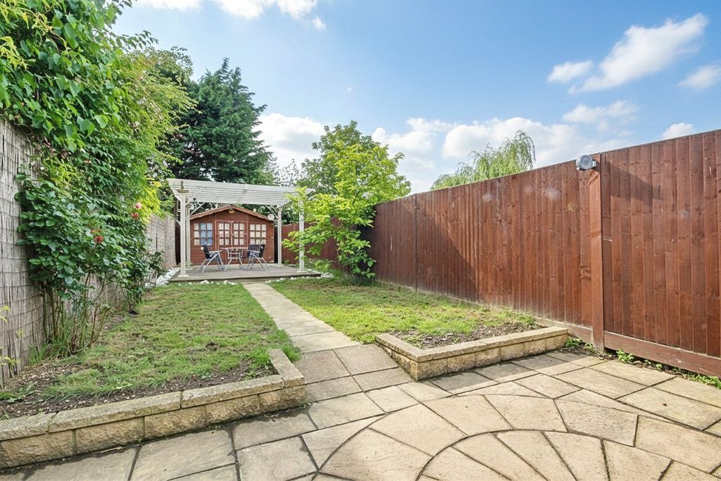 Property photo 2 of 13 Picture No. 18