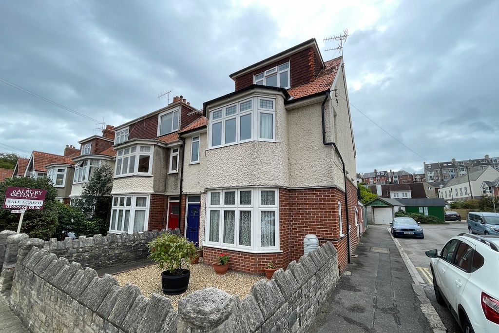 3 bed maisonette for sale Swanage