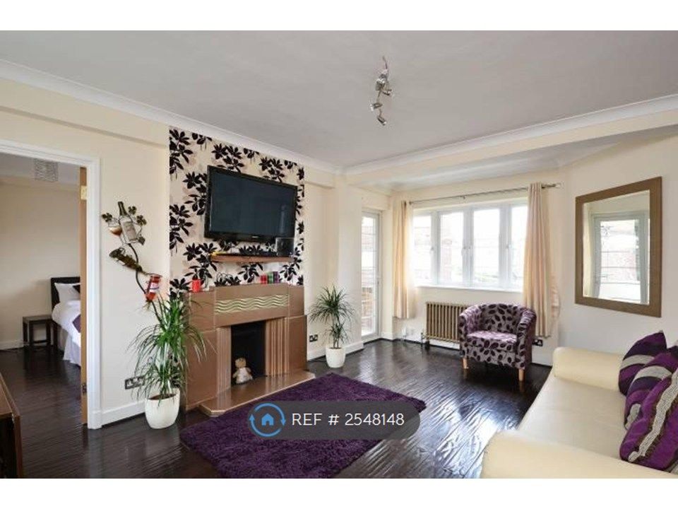 Property photo 1 of 6 Lounge