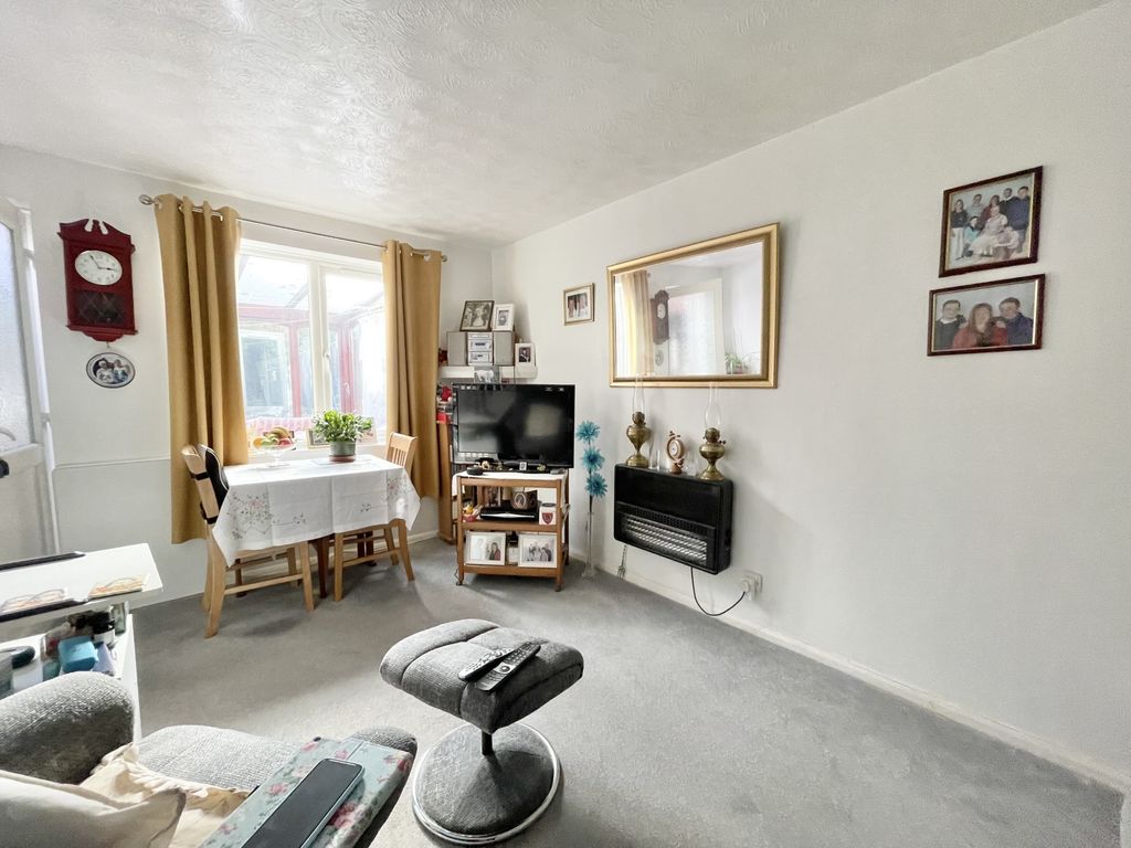 Property photo 2 of 17 Photo 14