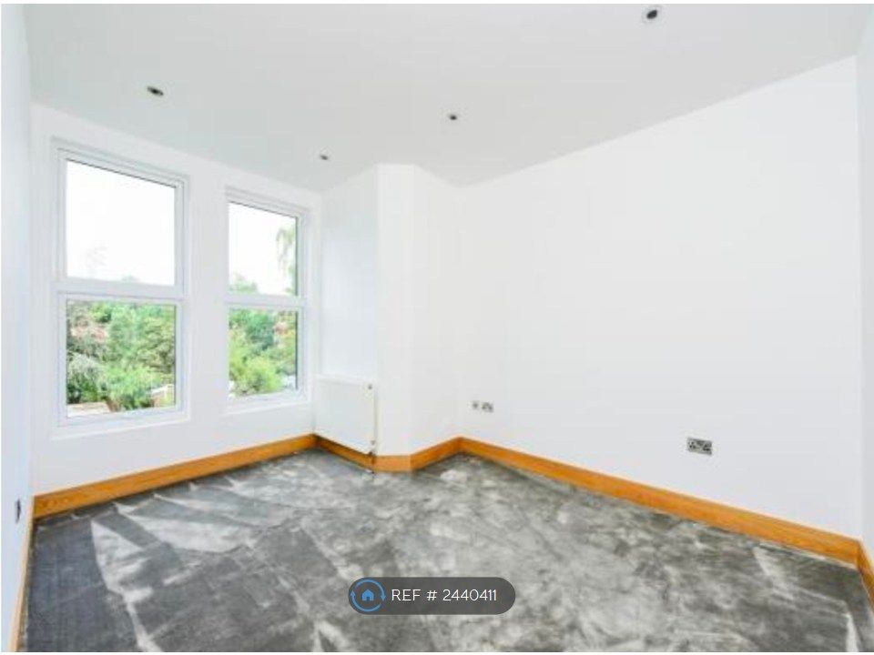 Property photo 2 of 13 Bedroom Empty