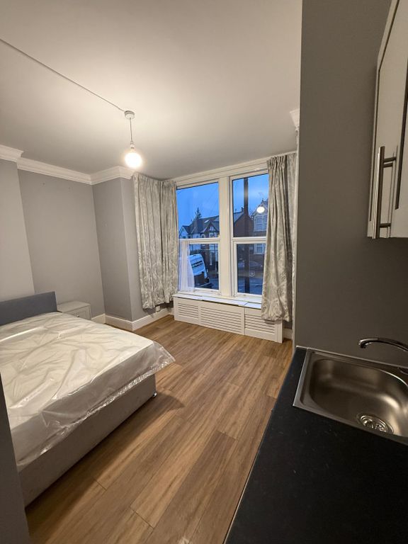 Property photo 1 of 4