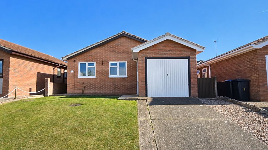 Property photo 2 of 11