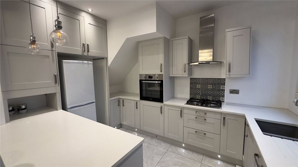 Property photo 2 of 11 Picture No. 04