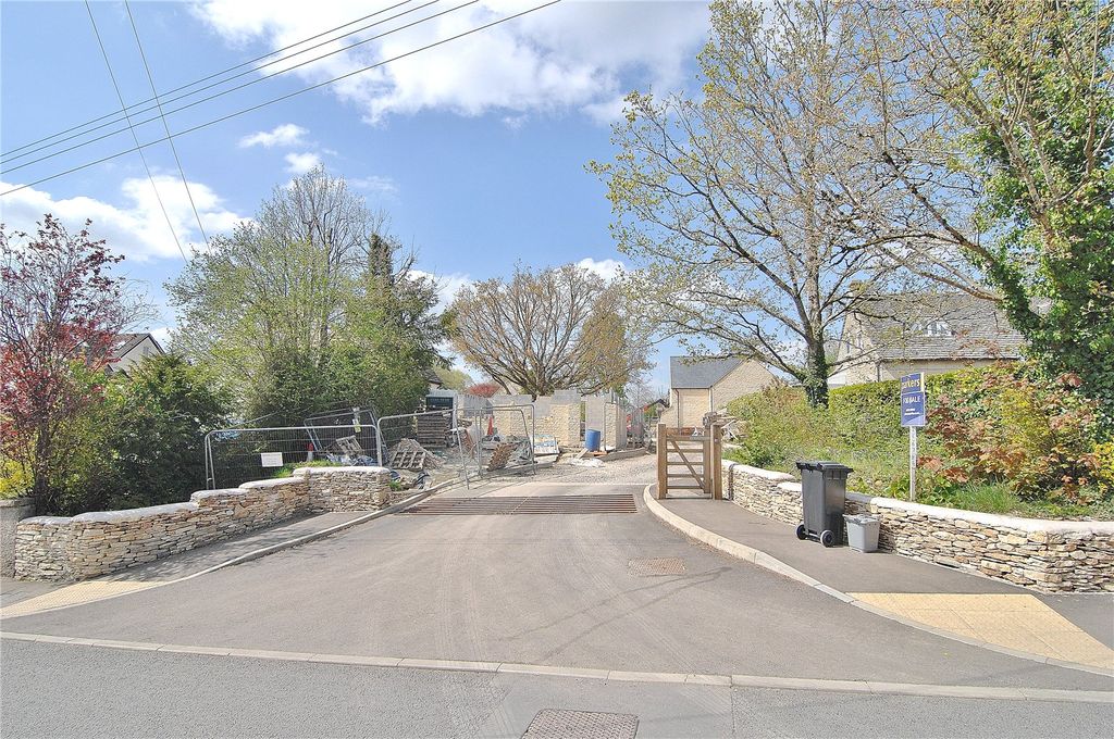 Property photo 2 of 17 Picture No. 18