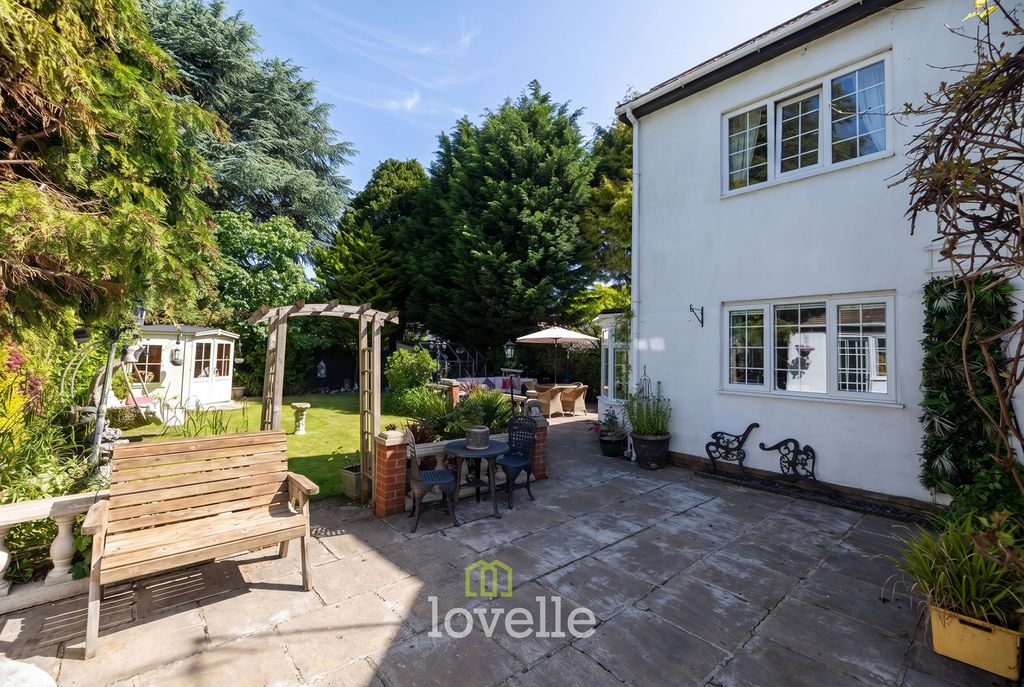 Property photo 2 of 50