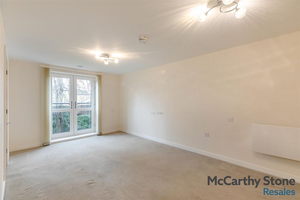 Property photo 3 of 25 8681015-Interior02.Jpg