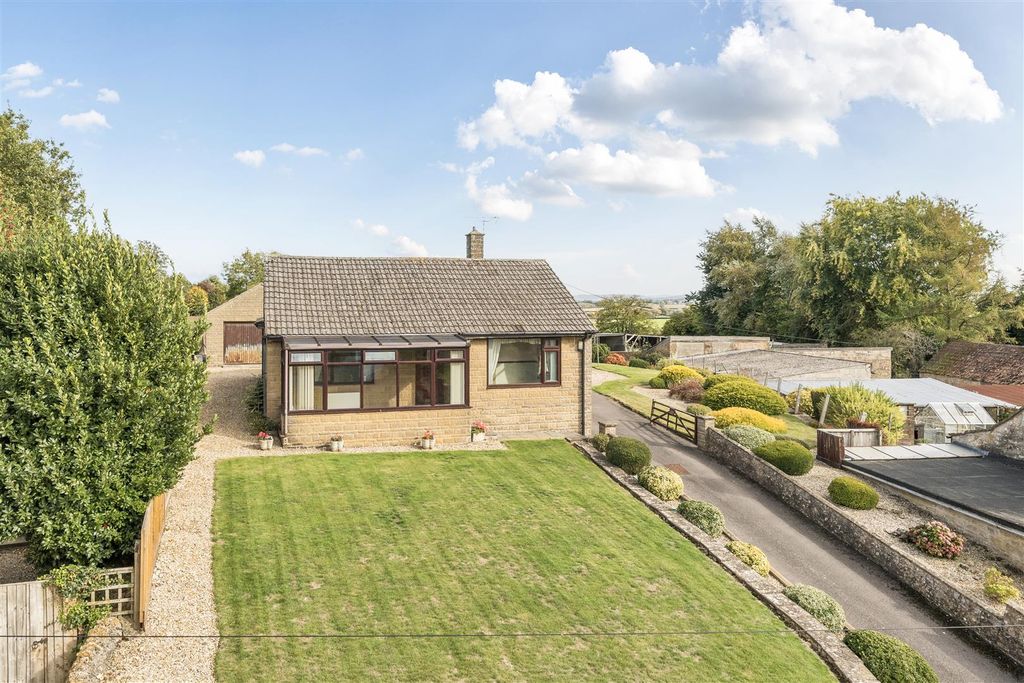 Property photo 1 of 18 Front